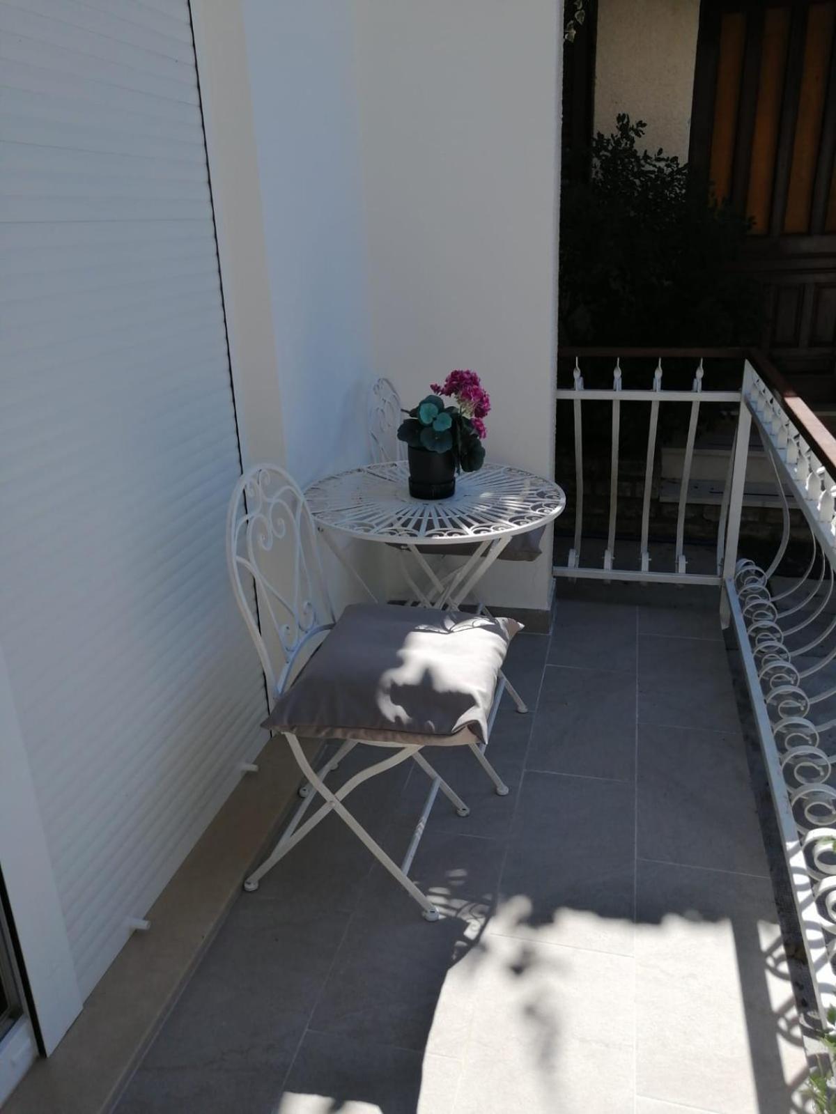 Apartments Kursan Seget Vranjica Exterior foto
